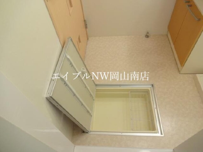  宇野線<宇野みなと線>/備前西市駅 徒歩27分 2階 築20年