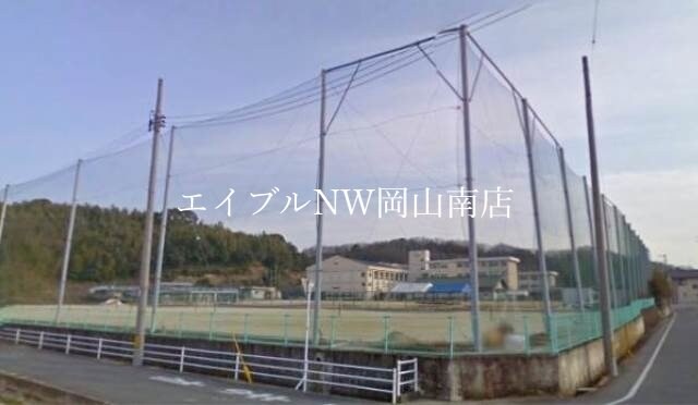 岡山市立福田中学校(中学校/中等教育学校)まで1197m 宇野線<宇野みなと線>/妹尾駅 徒歩25分 2階 築27年