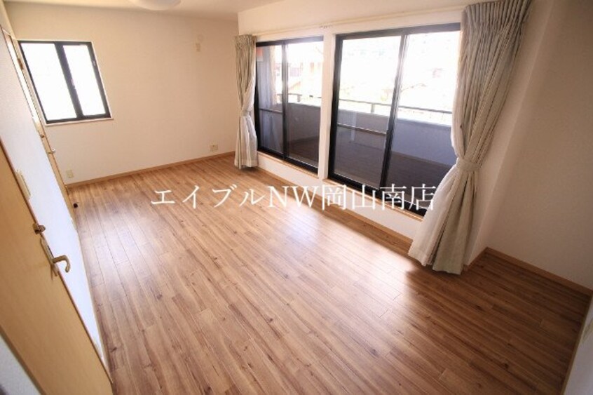  岡山市電東山本線<岡山電気軌道>/中納言駅 徒歩10分 1階 築22年