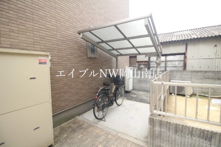  宇野線<宇野みなと線>/備前西市駅 徒歩58分 1階 築9年