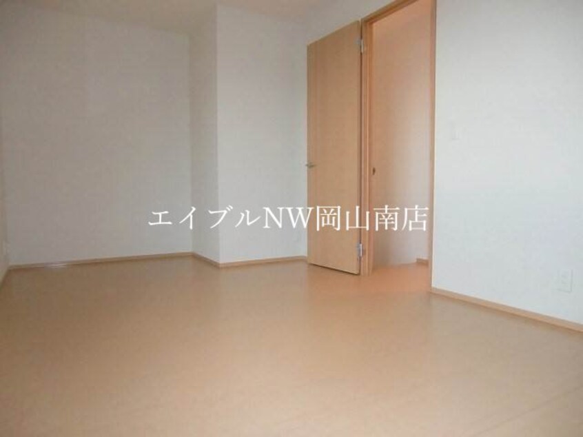 洋室 宇野線<宇野みなと線>/備前西市駅 徒歩67分 2階 築14年