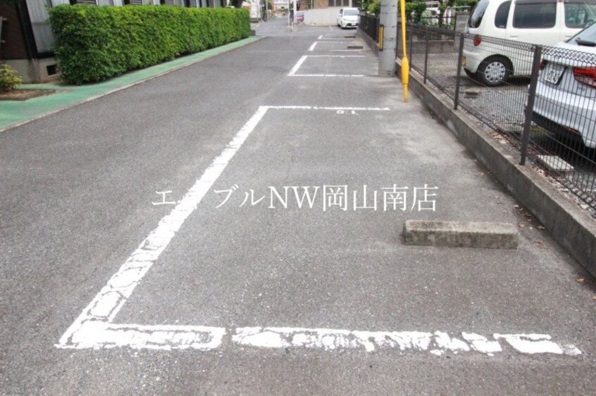  山陽本線（中国）/岡山駅 バス15分日赤病院前下車:停歩5分 2階 築30年