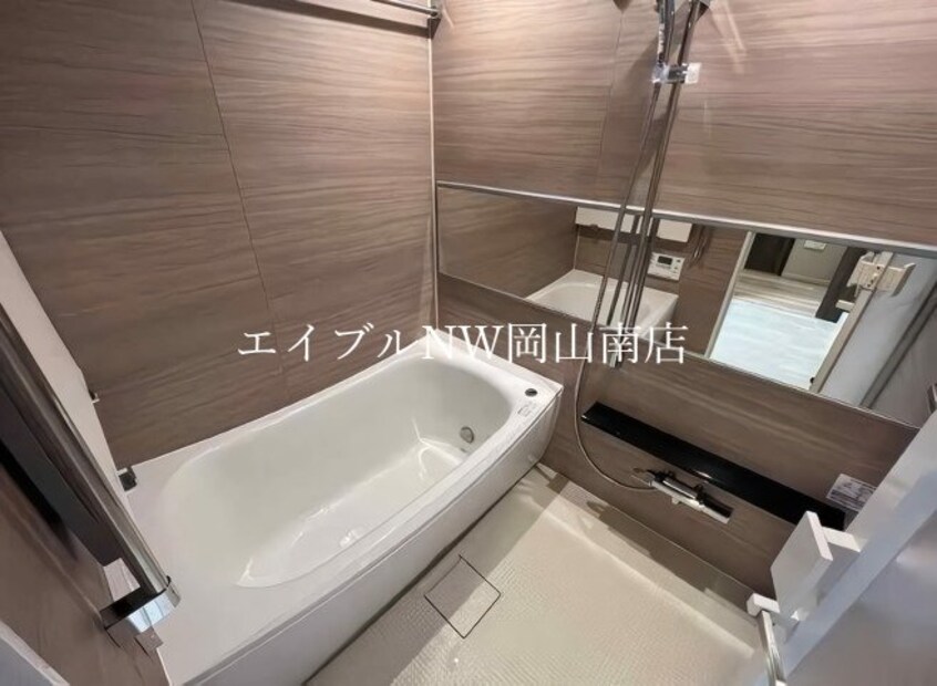  岡山市電清輝橋線<岡山電気軌道>/新西大寺町筋駅 徒歩6分 20階 築2年