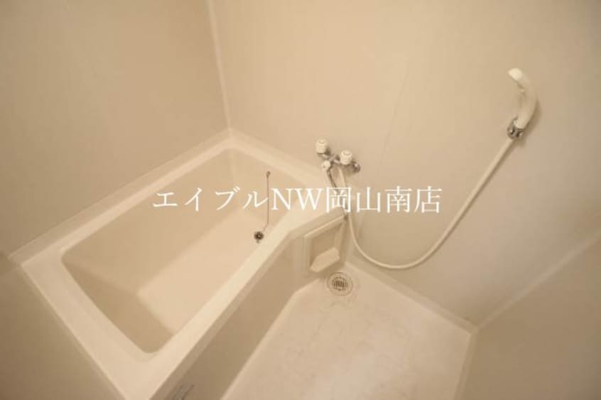  山陽本線（中国）/岡山駅 バス40分機工センター下車:停歩5分 2階 築35年