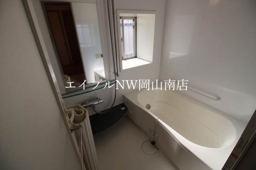  岡山市電東山本線<岡山電気軌道>/門田屋敷駅 徒歩2分 8階 築20年