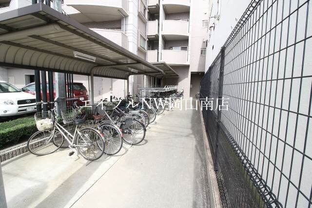  岡山市電東山本線<岡山電気軌道>/門田屋敷駅 徒歩2分 8階 築20年