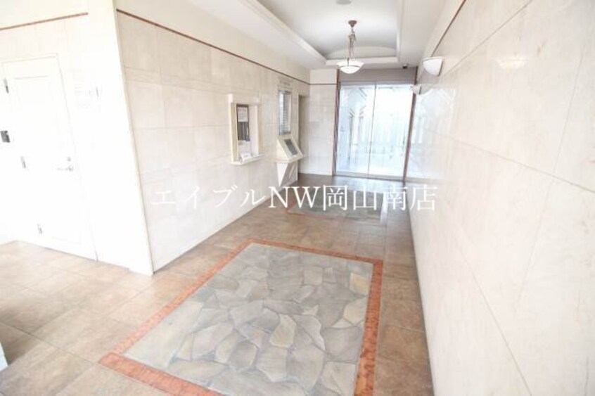  岡山市電東山本線<岡山電気軌道>/門田屋敷駅 徒歩2分 8階 築20年
