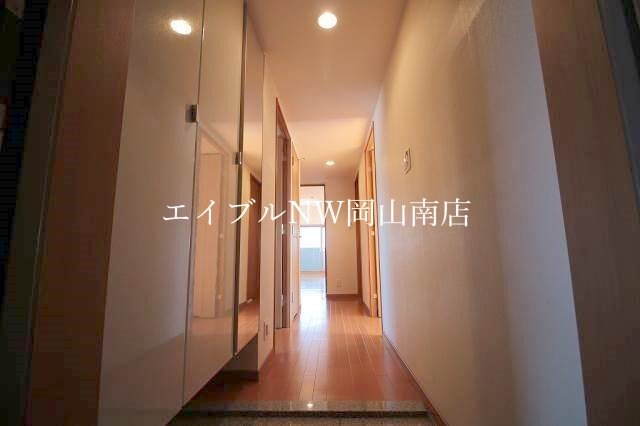  岡山市電東山本線<岡山電気軌道>/門田屋敷駅 徒歩2分 8階 築20年