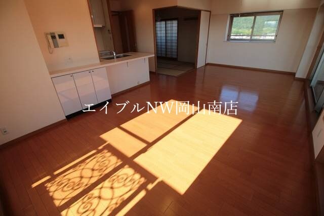  岡山市電東山本線<岡山電気軌道>/門田屋敷駅 徒歩2分 8階 築20年