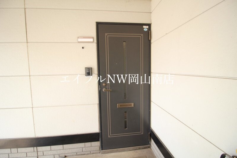  岡山市電東山本線<岡山電気軌道>/東山・おかでんミュージアム駅 徒歩62分 1階 築28年