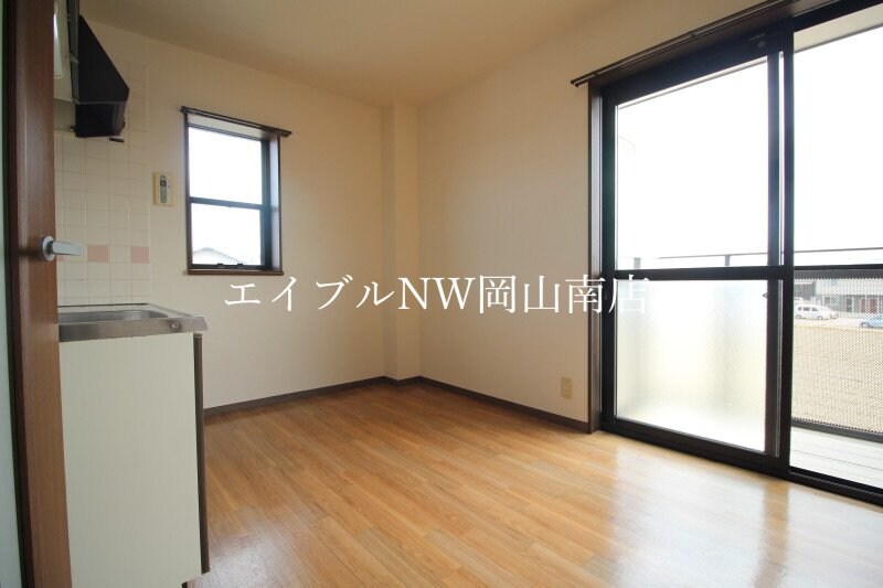  岡山市電東山本線<岡山電気軌道>/東山・おかでんミュージアム駅 徒歩62分 1階 築28年