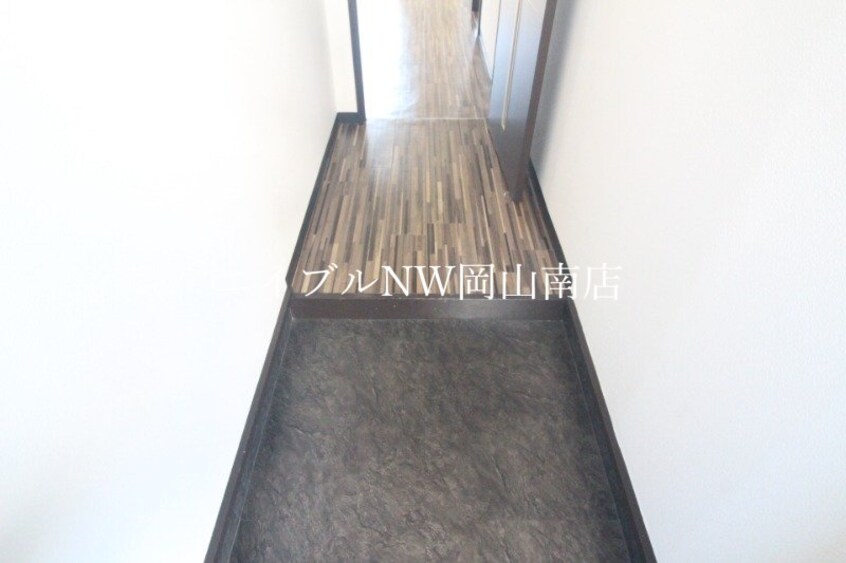  岡山市電清輝橋線<岡山電気軌道>/清輝橋駅 徒歩28分 3階 築39年