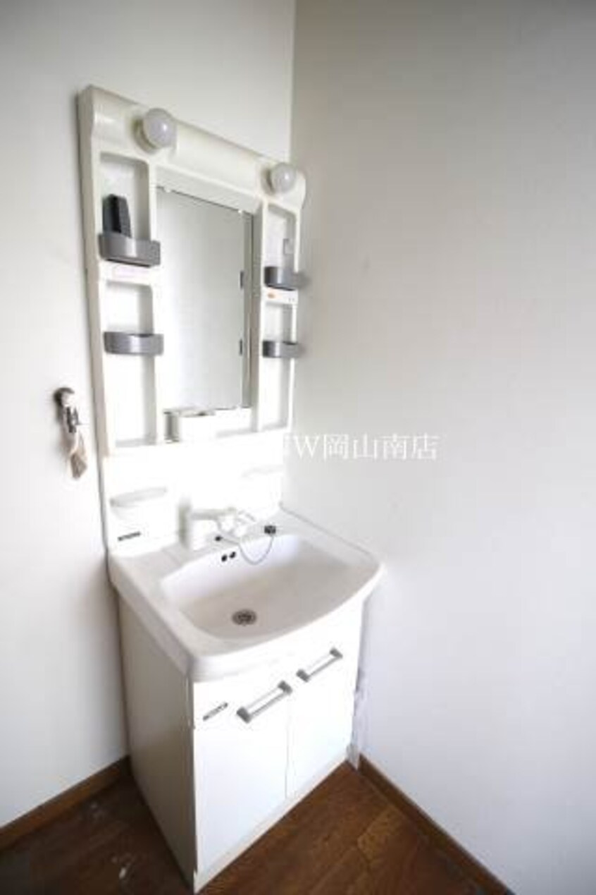  宇野線<宇野みなと線>/宇野駅 徒歩11分 1階 築16年