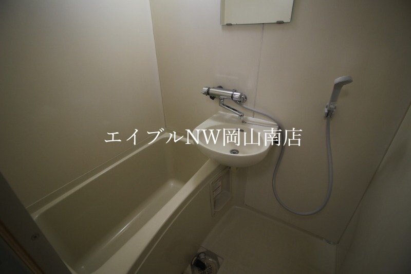  宇野線<宇野みなと線>/備前西市駅 徒歩35分 1階 築30年