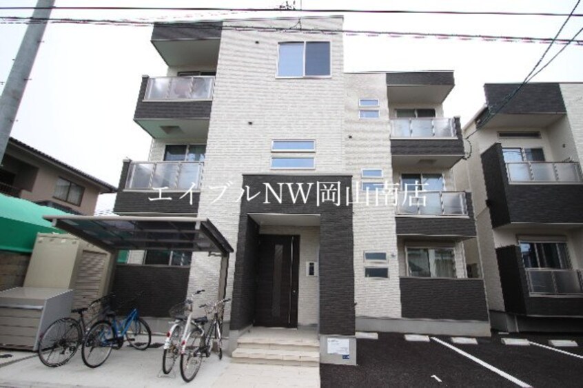  岡山市電清輝橋線<岡山電気軌道>/清輝橋駅 徒歩25分 3階 築4年