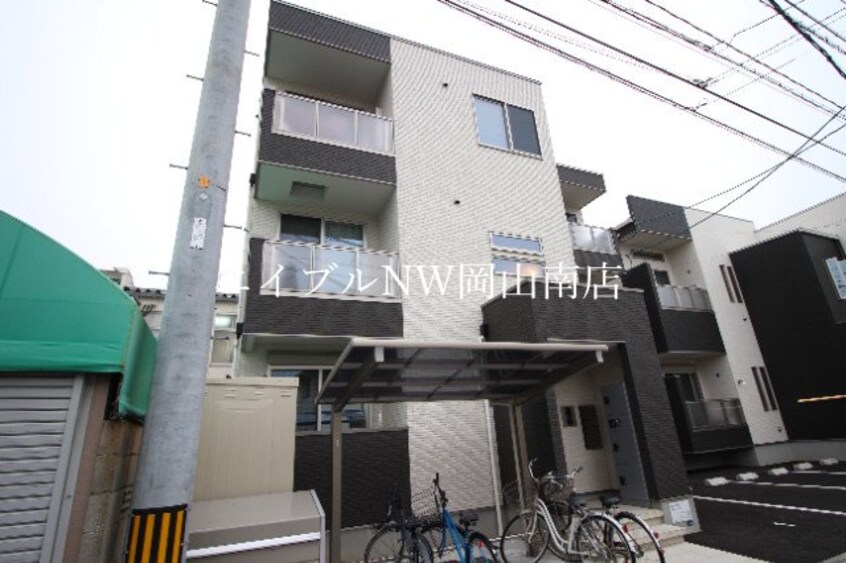  岡山市電清輝橋線<岡山電気軌道>/清輝橋駅 徒歩25分 3階 築4年