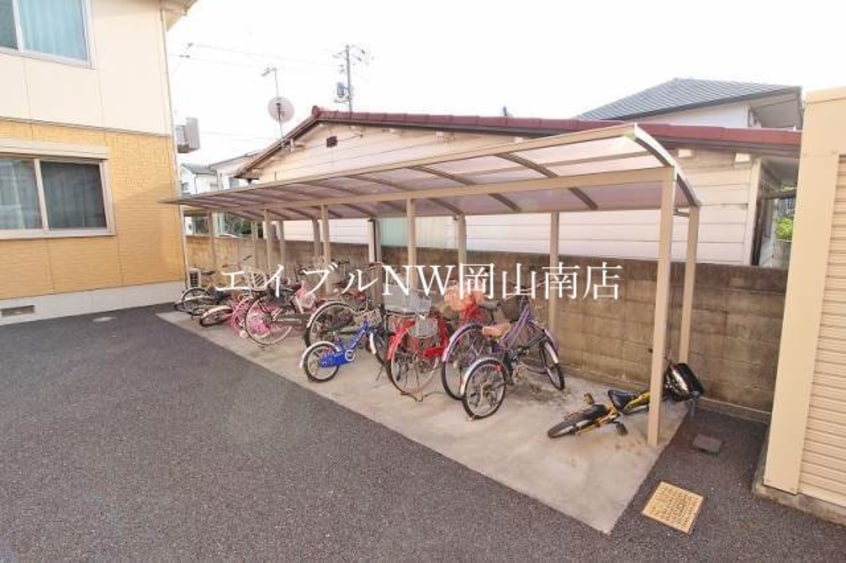 駐輪場 岡山市電東山本線<岡山電気軌道>/東山・おかでんミュージアム駅 徒歩72分 1階 築19年