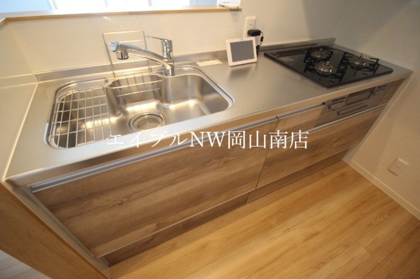  岡山市電清輝橋線<岡山電気軌道>/清輝橋駅 徒歩18分 3階 築2年