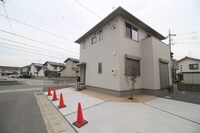 ホワイトハウスB棟