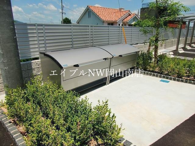  岡山市電東山本線<岡山電気軌道>/城下駅 徒歩19分 1階 築13年