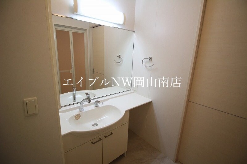  岡山市電東山本線<岡山電気軌道>/城下駅 徒歩19分 1階 築13年