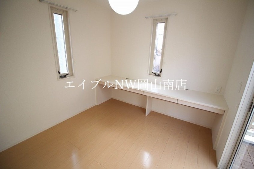  岡山市電東山本線<岡山電気軌道>/城下駅 徒歩19分 1階 築13年