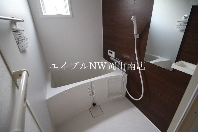  宇野線<宇野みなと線>/備前西市駅 徒歩32分 1階 築4年