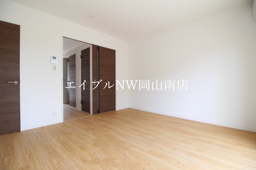  宇野線<宇野みなと線>/備前西市駅 徒歩32分 1階 築4年