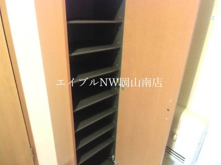 玄関 宇野線<宇野みなと線>/備前西市駅 徒歩78分 3階 築27年