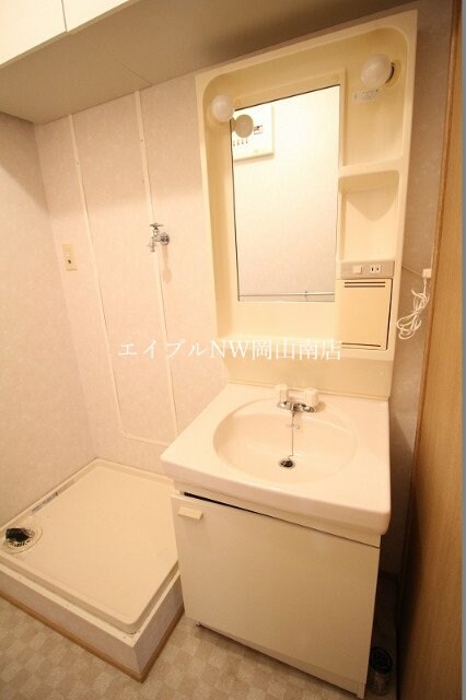  岡山市電東山本線<岡山電気軌道>/東山・おかでんミュージアム駅 徒歩81分 2階 築27年