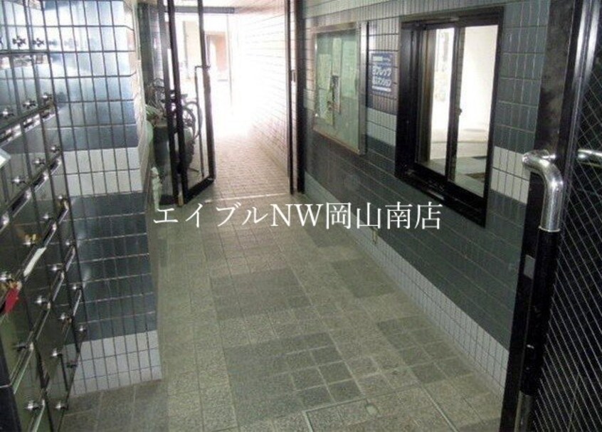  岡山市電清輝橋線<岡山電気軌道>/郵便局前駅 徒歩4分 4階 築35年