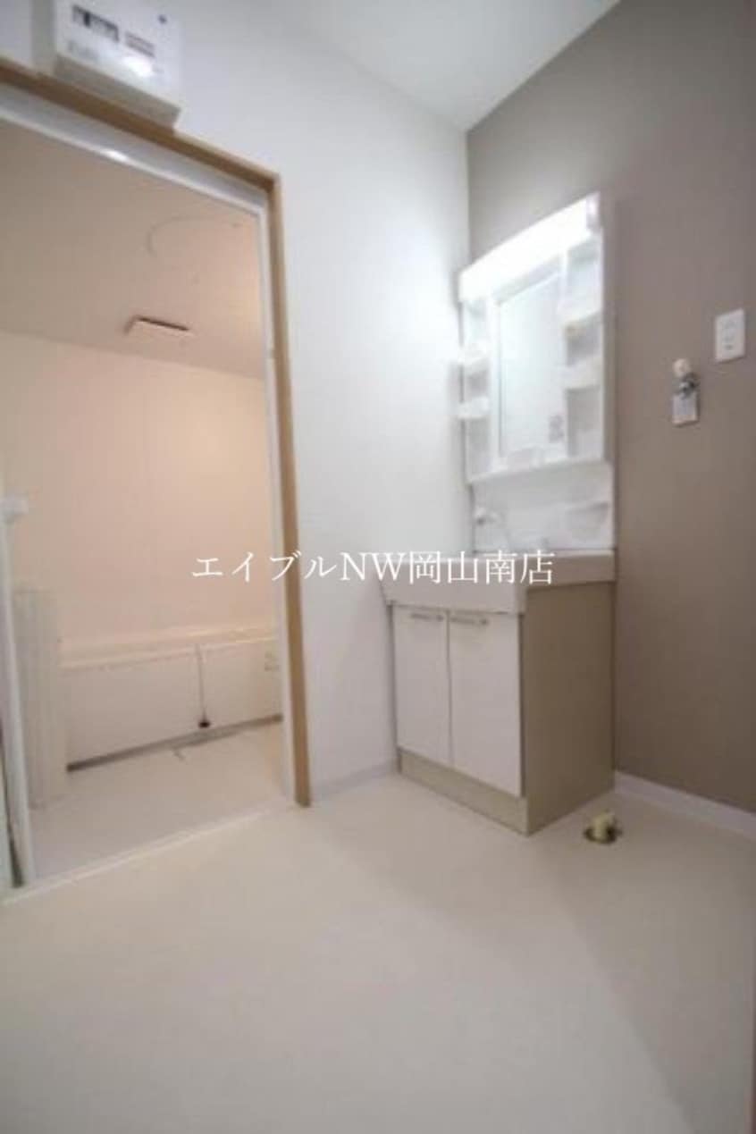  宇野線<宇野みなと線>/妹尾駅 徒歩35分 1階 築10年