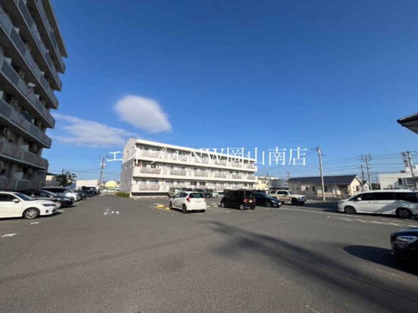  山陽本線（中国）/岡山駅 バス30分機工センター口下車:停歩1分 1階 築25年