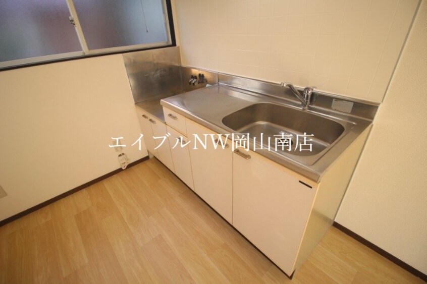  宇野線<宇野みなと線>/備前西市駅 徒歩42分 1階 築32年