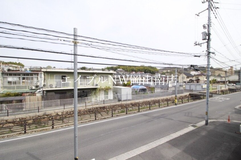  岡山市電東山本線<岡山電気軌道>/門田屋敷駅 徒歩26分 2階 築26年