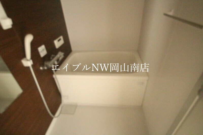  山陽本線（中国）/北長瀬駅 徒歩15分 2階 築3年