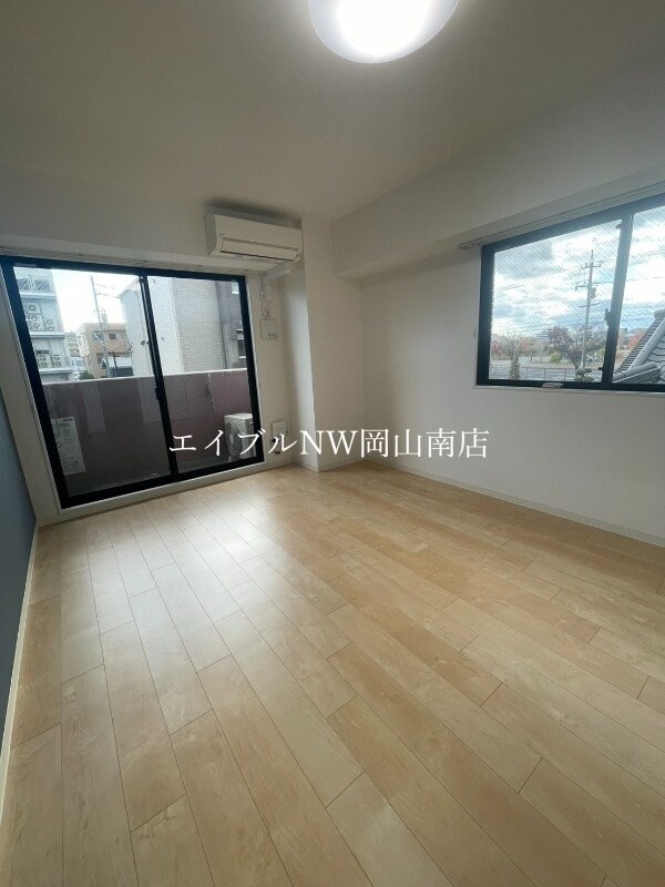  山陽本線（中国）/北長瀬駅 徒歩15分 2階 築3年