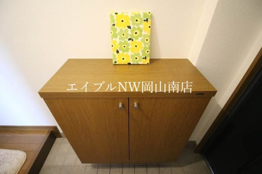  宇野線<宇野みなと線>/備前西市駅 徒歩42分 1階 築27年