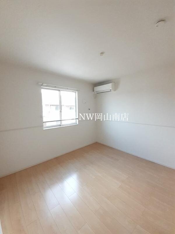 寝室 宇野線<宇野みなと線>/八浜駅 徒歩95分 2階 築6年