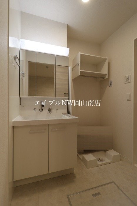  宇野線<宇野みなと線>/備前西市駅 徒歩29分 3階 1年未満