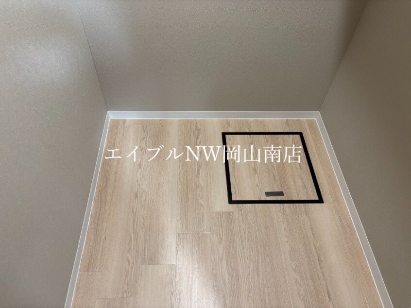  岡山市電清輝橋線<岡山電気軌道>/清輝橋駅 徒歩17分 1階 築1年