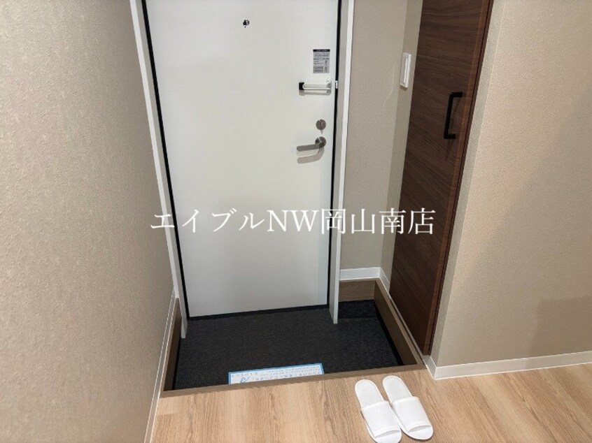  岡山市電清輝橋線<岡山電気軌道>/清輝橋駅 徒歩17分 1階 築1年