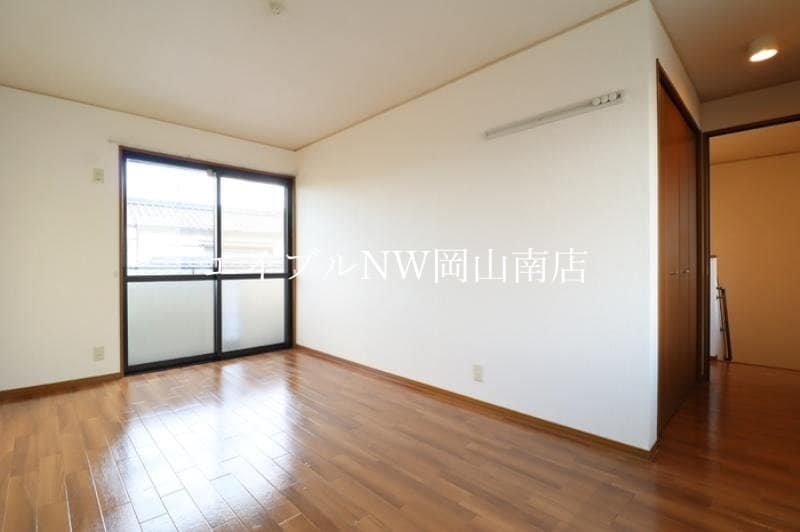 子供部屋 山陽本線（中国）/北長瀬駅 徒歩23分 1階 築24年