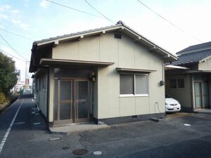 平井借家北側