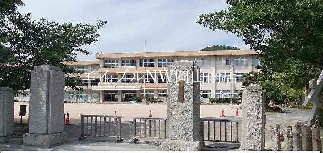 東畦小学校(小学校)まで773m 宇野線<宇野みなと線>/妹尾駅 徒歩7分 2階 築34年