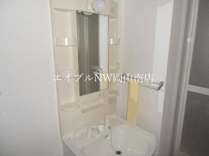  岡山市電清輝橋線<岡山電気軌道>/清輝橋駅 徒歩60分 2階 築25年