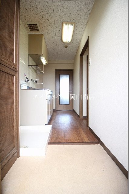  岡山市電東山本線<岡山電気軌道>/東山・おかでんミュージアム駅 徒歩63分 2階 築29年