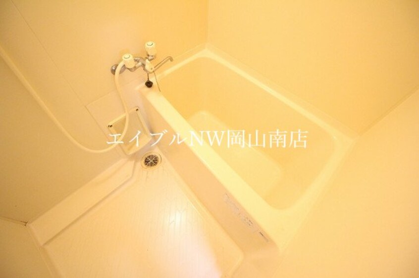  岡山市電東山本線<岡山電気軌道>/東山・おかでんミュージアム駅 徒歩63分 2階 築29年