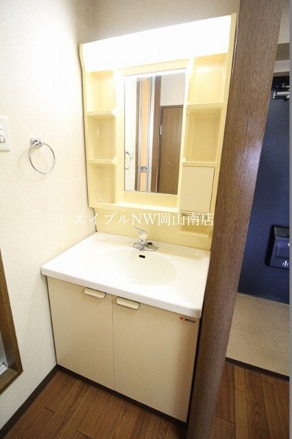  岡山市電東山本線<岡山電気軌道>/東山・おかでんミュージアム駅 徒歩63分 2階 築29年