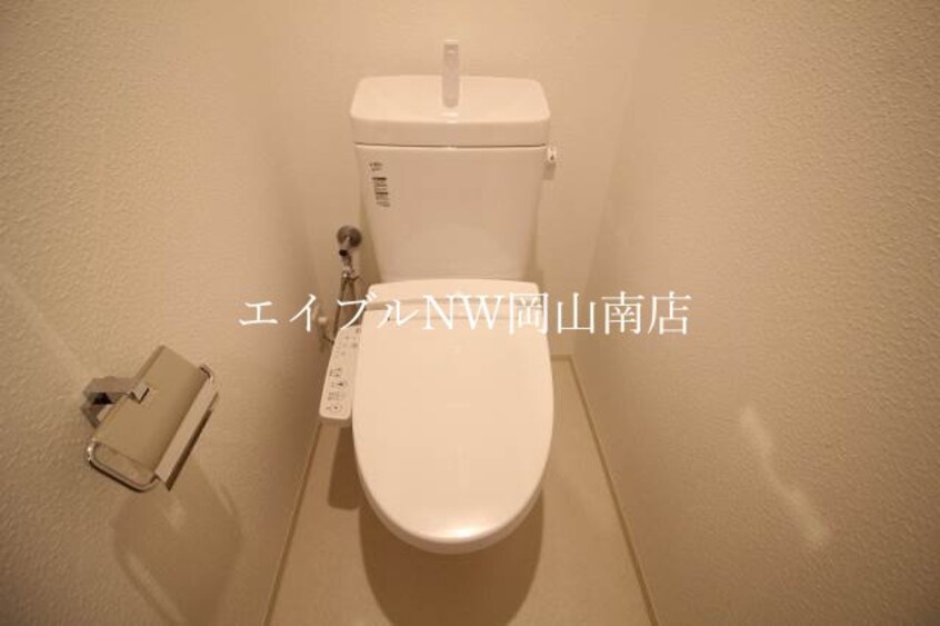  岡山市電清輝橋線<岡山電気軌道>/清輝橋駅 徒歩1分 8階 築8年